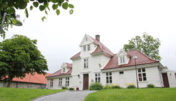 Fastings Minde er freda, men fakultetsstyret ber likevel om at noko vert gjort med bygget, der det i dag er kontor. Foto: Hilde Kristin Strand Fastings Minde er freda, men fakultetsstyret ber likevel om at noko vert gjort med bygget, der det i dag er kontor. Foto: Hilde Kristin Strand