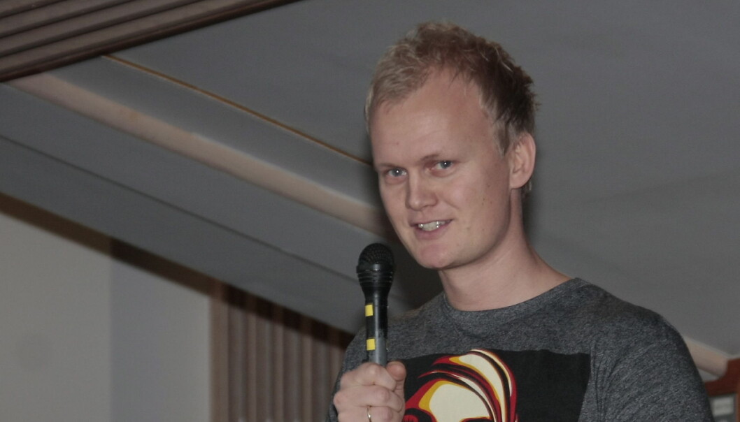 Jussprofessor Hans Fredrik Marthinussen vil ha legalisering av lettere stoffer, og utdeling av heroin. Han er juridisk rådgiver for de omstridte LSD-forskerne Pål-Ørjan Johansen og Teri Krebs. Jussprofessor Hans Fredrik Marthinussen vil ha legalisering av lettere stoffer, og utdeling av heroin. Han er juridisk rådgiver for de omstridte LSD-forskerne Pål-Ørjan Johansen og Teri Krebs.