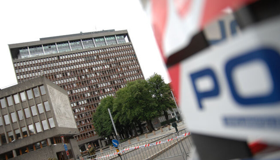 Min kritikk av 22. juli var blant annet at sikkerheten var for dårlig. Jeg synes også at de ansvarlige for Utøya og offentlige bygninger i Oslo sentrum burde tatt mer ansvar for manglene, skriver Gjems-Onstad. Min kritikk av 22. juli var blant annet at sikkerheten var for dårlig. Jeg synes også at de ansvarlige for Utøya og offentlige bygninger i Oslo sentrum burde tatt mer ansvar for manglene, skriver Gjems-Onstad.