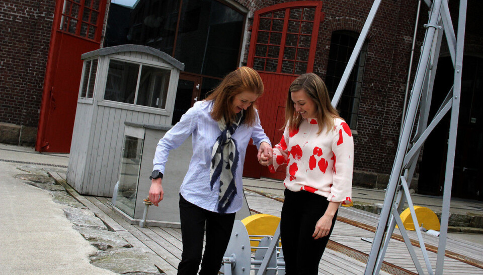 Den sosiale tilretteleggingen for tverrfaglighet i mastergraden i innovasjon og ledelse er essensiell. Faglig og sosial toppskår, mener Hanne Sæle (t. h.) og Marit Eggen. Foto: Tor H. Monsen.