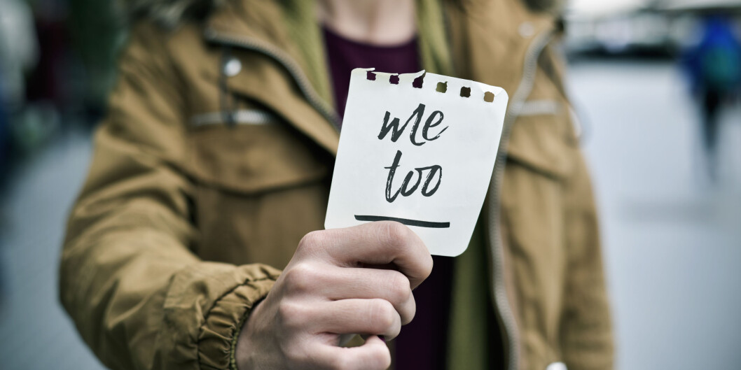 Personene bak Si fra-rapporten mener et økt fokus på problematikken rundt seksuell trakassering i etterkant av #metoo har medført til flere varsler om seksuell trakassering ved Universitetet i Oslo. Personene bak Si fra-rapporten mener et økt fokus på problematikken rundt seksuell trakassering i etterkant av #metoo har medført til flere varsler om seksuell trakassering ved Universitetet i Oslo.
