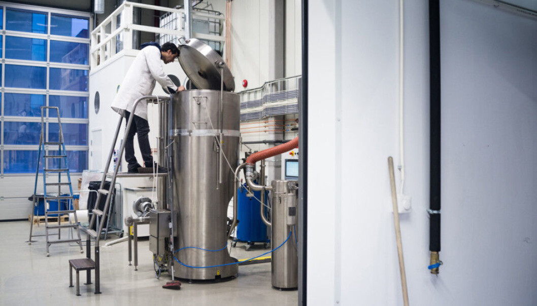 Arkivfoto fra Seram Coatings i Trondheim, et selskap som har blitt til gjennom NTNU Technology Transfer. Foto: David Engmo Arkivfoto fra Seram Coatings i Trondheim, et selskap som har blitt til gjennom NTNU Technology Transfer. Foto: David Engmo