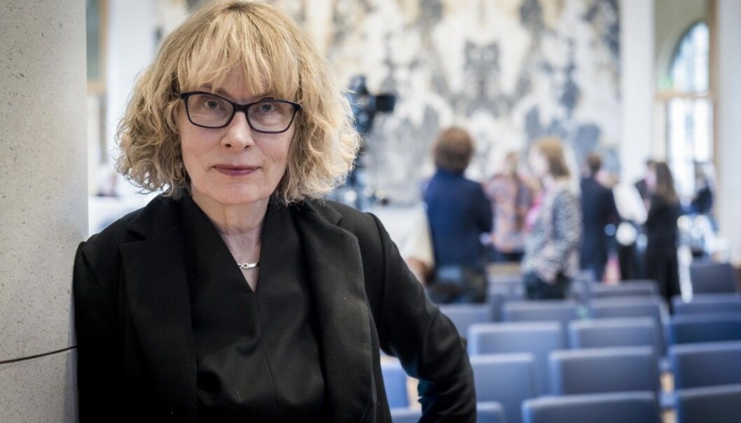 Litteraturprofessor Toril Moi bor og arbeider i USA. nå vil hun hjem til Norge og sin 93 år gamle far, som nylig har vært alvorlig syk. Det er ikke mulig uten å først bo på karantenehotell. Litteraturprofessor Toril Moi bor og arbeider i USA. nå vil hun hjem til Norge og sin 93 år gamle far, som nylig har vært alvorlig syk. Det er ikke mulig uten å først bo på karantenehotell.