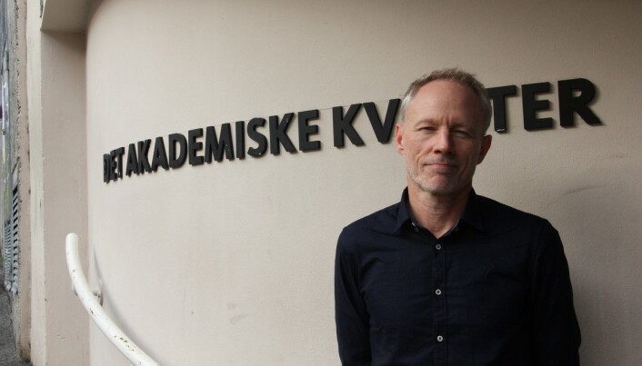 Mange har vært lite sosiale under pandemien. Det kan gjøre at terskelen for å være med på aktiviteter er høgere, sier psykolog Øystein Sandven. Mange har vært lite sosiale under pandemien. Det kan gjøre at terskelen for å være med på aktiviteter er høgere, sier psykolog Øystein Sandven.