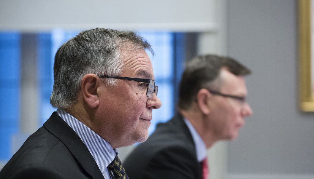 Avtroppande rektor Dag Rune Olsen skal tilsette erstattar for avtroppande direktør Kjell Bernstrøm ved Universitetet i Bergen. Foto: Silje Katrin Robinon Avtroppande rektor Dag Rune Olsen skal tilsette erstattar for avtroppande direktør Kjell Bernstrøm ved Universitetet i Bergen. Foto: Silje Katrin Robinon