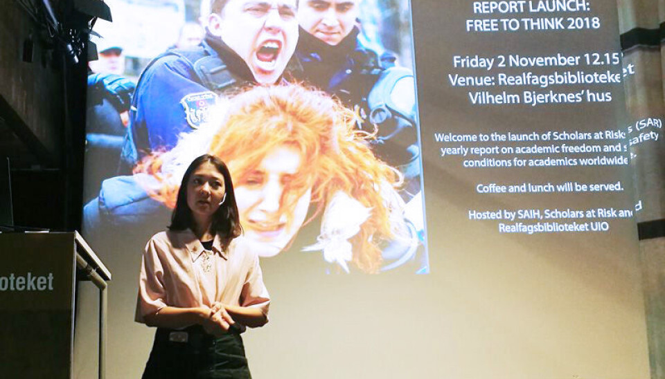 – Det er viktig at det vert innført tiltak som kan verna rettane til studentar og akademikarar. Alle som bryt menneskerettane må stillast for retten, understreka Beathe  Øgård, leiar for SAIH under lanseringa av rapporten Free to Think 2018. Foto: Martin Toft/Uniforum