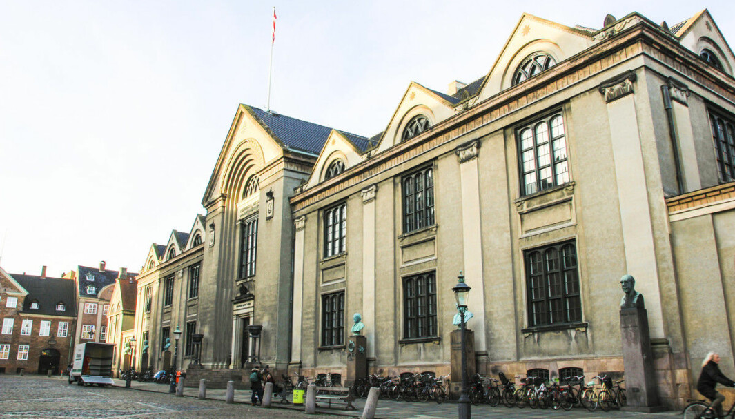Danske storbyuniversiteter er pålagt å flytte eller nedlegge studieplasser.