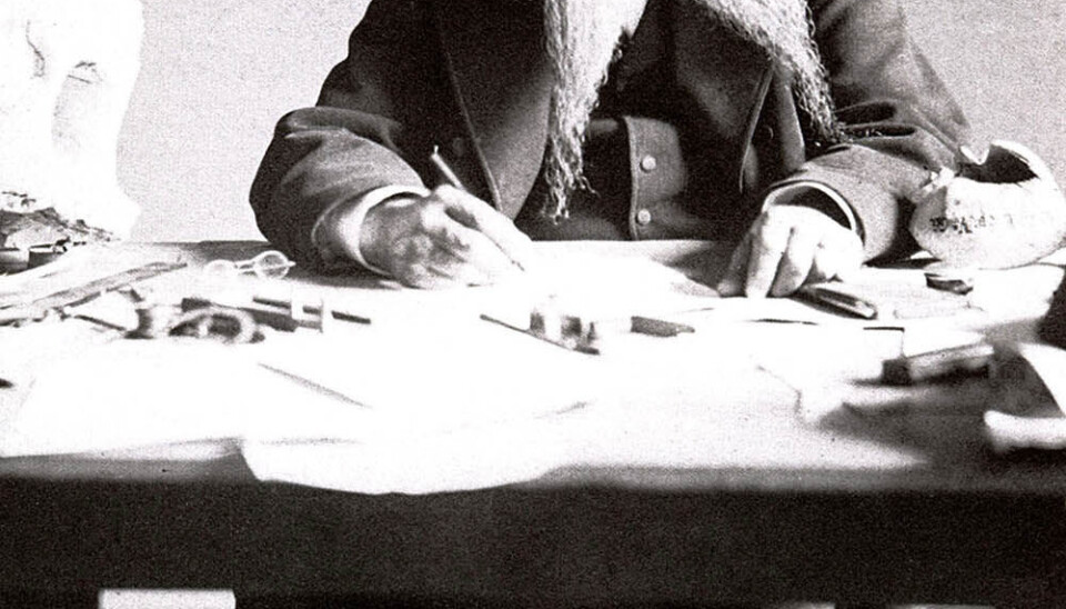 Portrett av den eldre men fortsatt like eksentriske August Wilhelm Malm. Fotografiet tilhører Gøteborgs Naturhistoriska Museum.