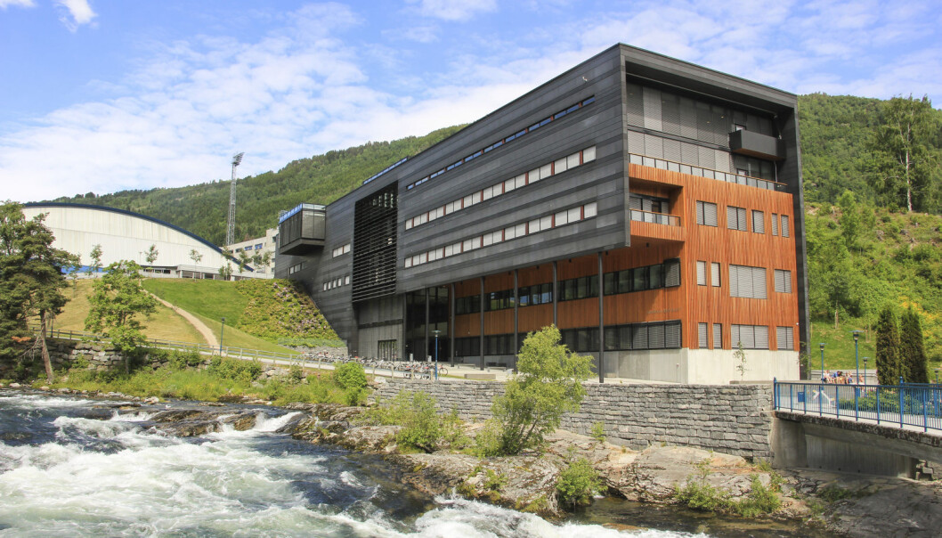 Høgskulen på Vestlandet starter i haust eit studieopplegg for lærarar som ikkje har fullførd utdannelsen. Her frå campus i Sogndal. Høgskulen på Vestlandet starter i haust eit studieopplegg for lærarar som ikkje har fullførd utdannelsen. Her frå campus i Sogndal.