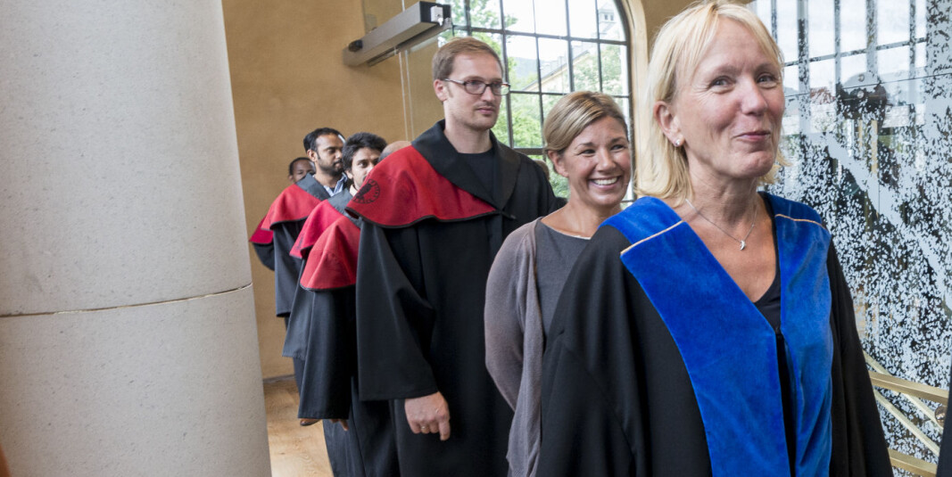 Postdoktorene skal få tilbud om å undervise så langt det lar seg gjøre, og vi legger til rette for at de skal få pedagogikk-kurs. Om vi er gode nok? Det vet jeg ikke, men vi jobber ihvertfall med dette, sier prorektor ved Universitetet i Bergen, Margareth Hagen. Postdoktorene skal få tilbud om å undervise så langt det lar seg gjøre, og vi legger til rette for at de skal få pedagogikk-kurs. Om vi er gode nok? Det vet jeg ikke, men vi jobber ihvertfall med dette, sier prorektor ved Universitetet i Bergen, Margareth Hagen.