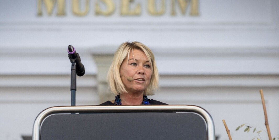 Monica Mæland er justis- og beredskapsminister. Departementet hennes omtaler Politihøgskolen som en etatsskole, til tross for at Politihøgskolen er underlagt lov om universiteter og høgskoler. Monica Mæland er justis- og beredskapsminister. Departementet hennes omtaler Politihøgskolen som en etatsskole, til tross for at Politihøgskolen er underlagt lov om universiteter og høgskoler.