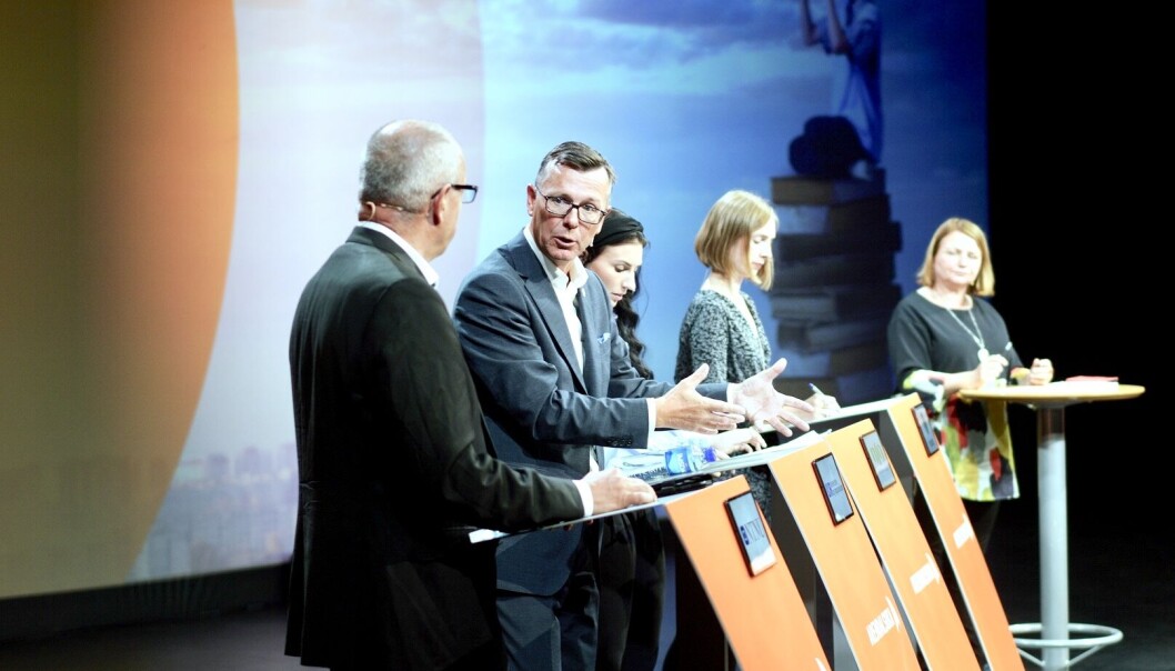 Rektorene Gunnar Bovim (t.v.) og Dag Rune Olsen debatterte livslang læring, sammen med blant andre NSO-leder Marte Øien og statsråd Iselin Nybø. Foto: Ketil Blom Haugstulen Rektorene Gunnar Bovim (t.v.) og Dag Rune Olsen debatterte livslang læring, sammen med blant andre NSO-leder Marte Øien og statsråd Iselin Nybø. Foto: Ketil Blom Haugstulen