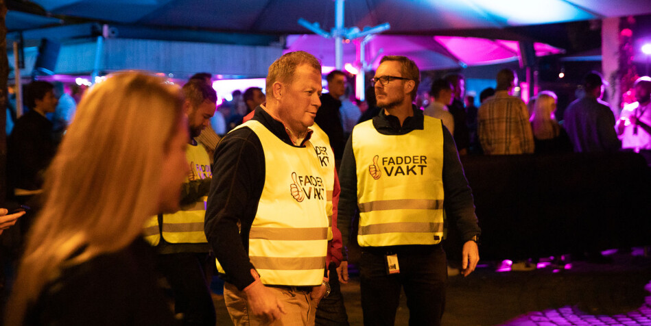 (F.v) BI-rektor Inge Jan Henjesand og direktør i SiO Helse, Trond Morten Nejad-Trondsen, da de nylig var faddervakter i Oslo. Foto: Mina Ræge (F.v) BI-rektor Inge Jan Henjesand og direktør i SiO Helse, Trond Morten Nejad-Trondsen, da de nylig var faddervakter i Oslo. Foto: Mina Ræge