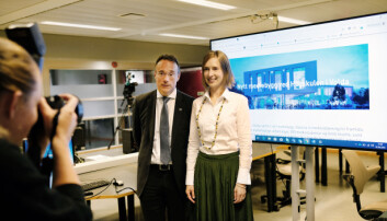 Pressekonferanse i Volda med Iselin Nybø, rektor Johann Roppen og penger til et nytt mediehus. Foto: Øystein Torheim Pressekonferanse i Volda med Iselin Nybø, rektor Johann Roppen og penger til et nytt mediehus. Foto: Øystein Torheim
