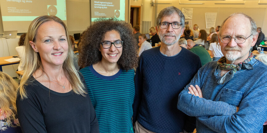 Høgskolen i Østfold har gjennom 50 år bidratt til spesialpedagogisk utdanning. Her fra studiestart i år, fra venstre høgskolelektor Marte Herrebrøden, førsteamanuensis Sabreen Selvik, professor Rune Andreassen og førstelektor Dag Sørmo. Foto: Høgskolen i Østfold