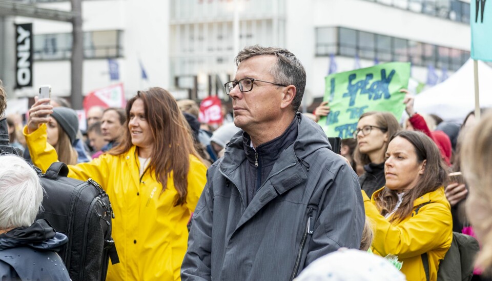 Klimademonstrasjon på Torgallmenningen i 2019. Studentrepresentant Gard Skulstad Johanson kom med forslag i universitetsstyret som gjør at klima blir vektlagt i UiBs anskaffelsesstrategi.