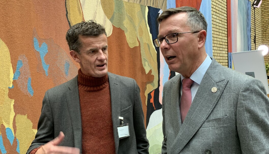 UiS-rektor Klaus Mohn stiller hakk i hæl på UiT-rektor Dag Rune Olsen på årets THE-ranking av universiteter i verden. Foto: Øystein Fimland UiS-rektor Klaus Mohn stiller hakk i hæl på UiT-rektor Dag Rune Olsen på årets THE-ranking av universiteter i verden. Foto: Øystein Fimland