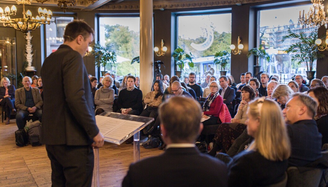 — Det er et problem at vi forskere er så forfengelige at prestisje er viktigere enn åpenhet, sa professor Torkel Brekke på Civita-frokost om forskning. <br>Foto: Siri Øverland Eriksen — Det er et problem at vi forskere er så forfengelige at prestisje er viktigere enn åpenhet, sa professor Torkel Brekke på Civita-frokost om forskning. <br>Foto: Siri Øverland Eriksen