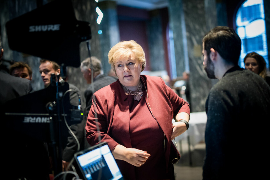 Statsminister Erna Solberg og regjeringen hennes uttrykker ifølge innleggsforfatter en forventning om at forskningsresultater skal tas i bruk og komme samfunnet til nytte. Foto: Skjalg Bøhmer Vold