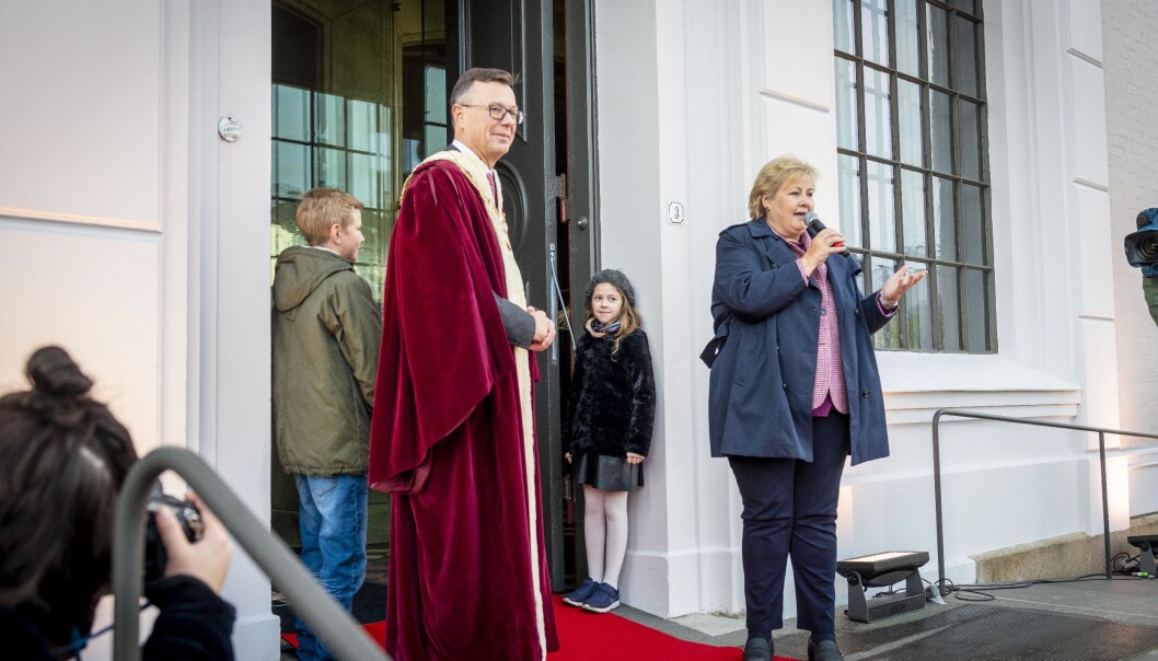 Erna Solberg nyopna museet ved Universitetet i bergen i dag. I kveld vert det lysshow. Foto: Tor Farstad Erna Solberg nyopna museet ved Universitetet i bergen i dag. I kveld vert det lysshow. Foto: Tor Farstad