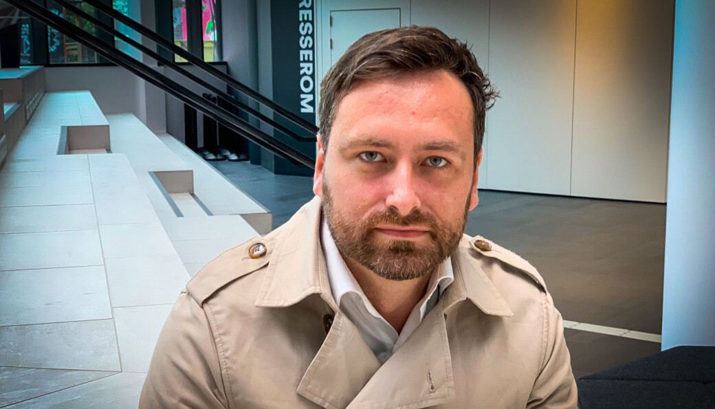 — Jeg kjenner saken svært godt, og er ikke i tvil om at det er snakk om seksuell trakassering, uavhengig av hvilke mildere årsaker til oppsigelse universitetet kom fram til, sier tidligere studentombud ved Universitetet i Bergen, Sindre Dueland. — Jeg kjenner saken svært godt, og er ikke i tvil om at det er snakk om seksuell trakassering, uavhengig av hvilke mildere årsaker til oppsigelse universitetet kom fram til, sier tidligere studentombud ved Universitetet i Bergen, Sindre Dueland.