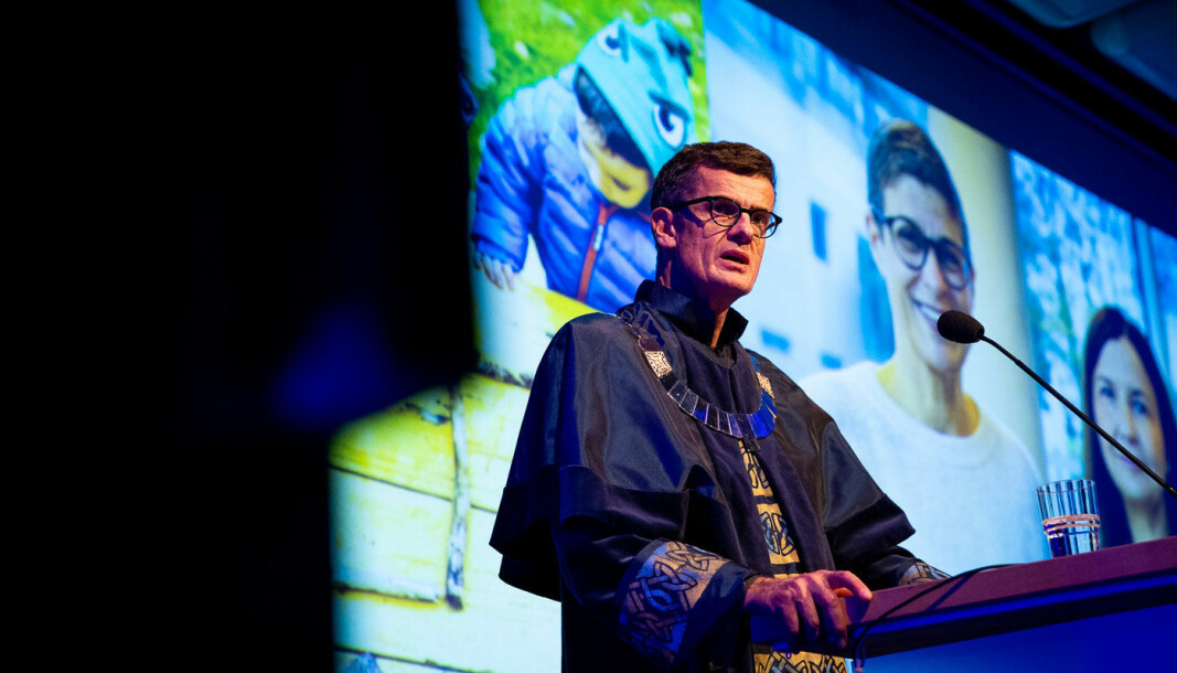 Rektor og professor ved Universitetet i Stavanger, Klaus Mohn, er blant dei tre finalistane til å vinne prisen Årets namn i akademia 2021.