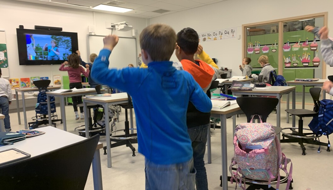 Elevar frå Rykkin skole i Bærum dansar Blime-dansen. Desse elevane har, som fleirtalet av norske skuleelevar, bokmål som hovudmål. Foto: Eva Tønnessen Elevar frå Rykkin skole i Bærum dansar Blime-dansen. Desse elevane har, som fleirtalet av norske skuleelevar, bokmål som hovudmål. Foto: Eva Tønnessen