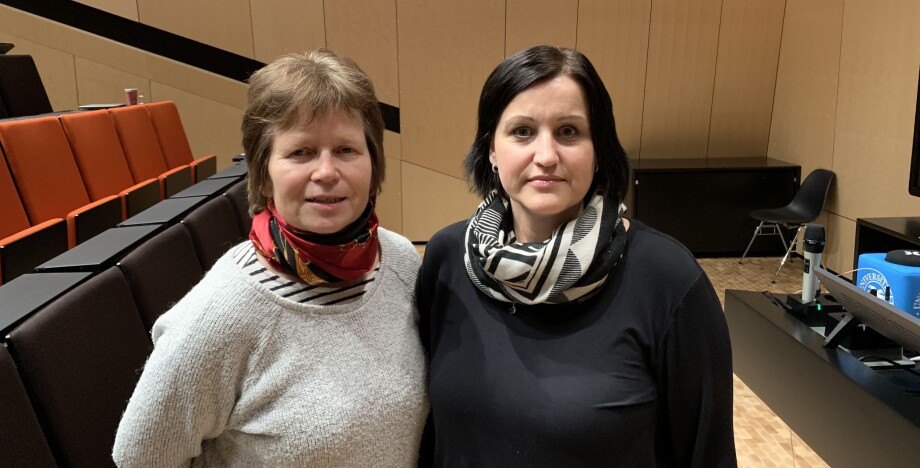 Signe Kroken og Marit Dahle er ledere i Norsk tjenestemannslag ved henholdsvis NMBU og UiT Norges arktiske universitet. De jobber for å få lagt dødt forslaget om overføring av universitetenes eiendommer til Statsbygg. Foto: NTL Signe Kroken og Marit Dahle er ledere i Norsk tjenestemannslag ved henholdsvis NMBU og UiT Norges arktiske universitet. De jobber for å få lagt dødt forslaget om overføring av universitetenes eiendommer til Statsbygg. Foto: NTL