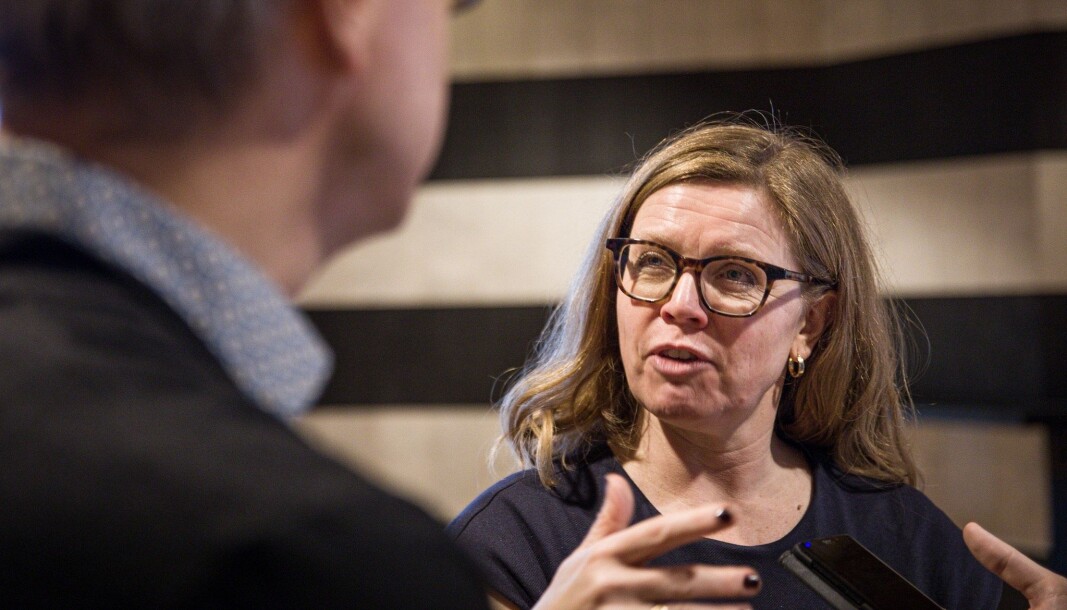 Etter litt over et halvt år i rektoratet ved Universitetet i Bergen, gir Annelin Eriksen seg som viserektor. Hun har besluttet å prioritere forskningen. Etter litt over et halvt år i rektoratet ved Universitetet i Bergen, gir Annelin Eriksen seg som viserektor. Hun har besluttet å prioritere forskningen.