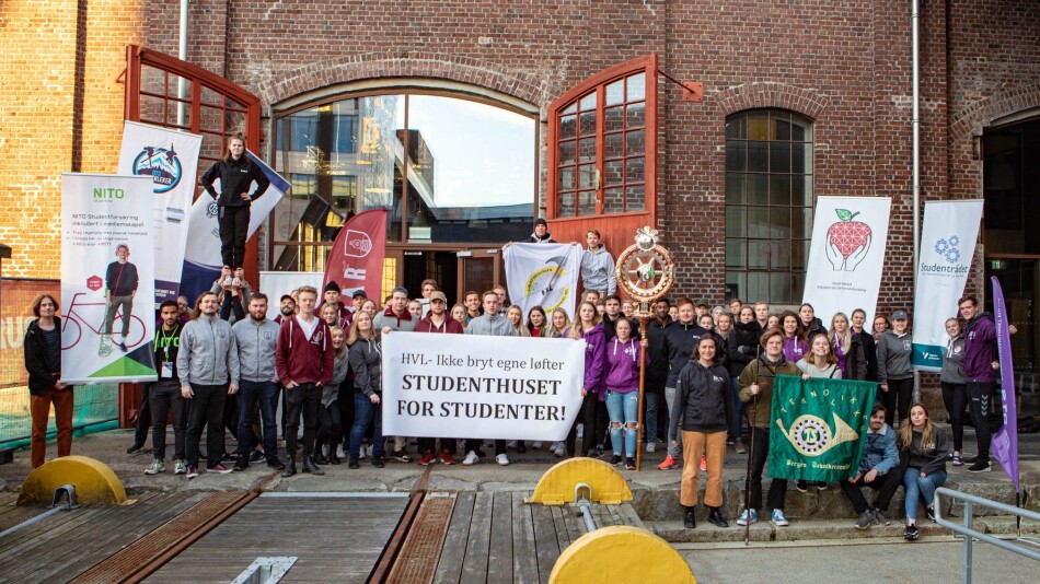 Bilde fra studentorganisasjonene som demonstrerte mitt i eksamenstiden. Foto: BTS Bilde fra studentorganisasjonene som demonstrerte mitt i eksamenstiden. Foto: BTS