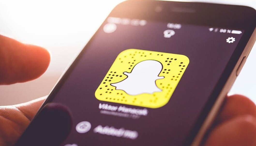 Det er via bilde- og filmdelingsappen Snapchat at sexvideoen fra biblioteksområde i første omgang skal ha blitt spredd. Dette bildet er kun ment som illustrasjon, og har ingenting med den aktuelle saken å gjøre. Foto: piqsels.com Det er via bilde- og filmdelingsappen Snapchat at sexvideoen fra biblioteksområde i første omgang skal ha blitt spredd. Dette bildet er kun ment som illustrasjon, og har ingenting med den aktuelle saken å gjøre. Foto: piqsels.com