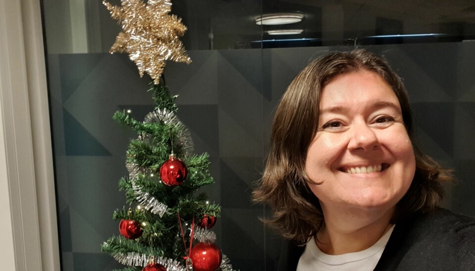 Kanskje ligg det ein robot under treet? Universiteslektor Klara Sjo ønskjer seg ein som kan svara på epost. Foto: Privat