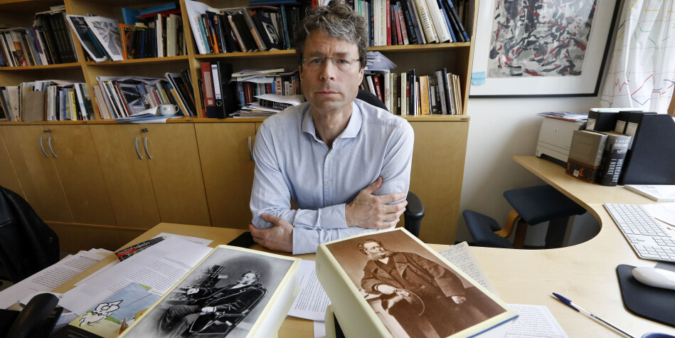 Dekan Frode Helland er øverste leder for Det humanistiske fakultet ved Universitetet i Oslo, der et av deres institutter har store økonomiske problemer. Foto: Rolf Øhman, Aftenposten/NTB scanpix Dekan Frode Helland er øverste leder for Det humanistiske fakultet ved Universitetet i Oslo, der et av deres institutter har store økonomiske problemer. Foto: Rolf Øhman, Aftenposten/NTB scanpix