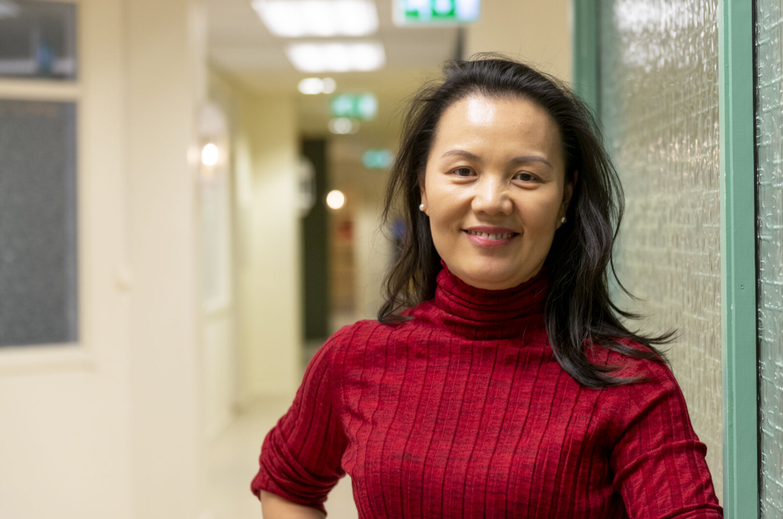 Shippingekspert Haiying Jia har kinesisk som morsmål og ser på engelsk som eit rasjonelt val. Foto: Tor Farstad Shippingekspert Haiying Jia har kinesisk som morsmål og ser på engelsk som eit rasjonelt val. Foto: Tor Farstad