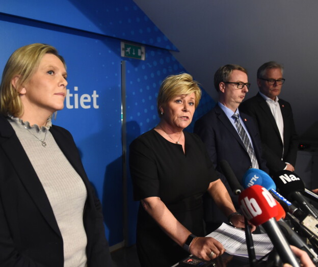Fremskrittspartiet går ut av regjering. Solberg fortsetter på samme plattform.