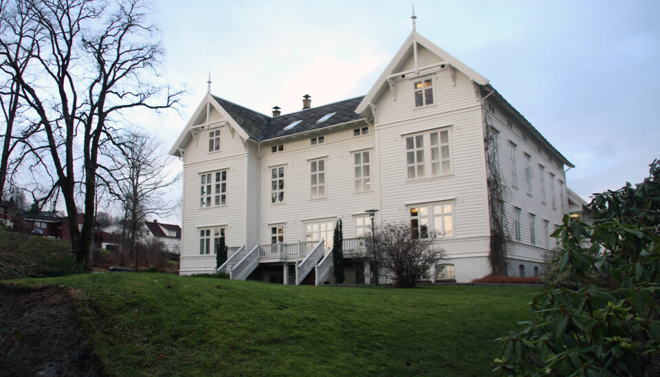 Dagens administrasjonsbygg ved Campus Stord var det første bygget som vart teke i bruk då «Storøens Seminarium» flytta frå Tyse til Rommetveit i 1866.