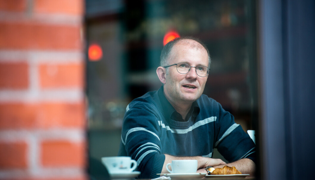 Professor Fredrik Thue tror det er en grense for hvor mange utdanningsinstitusjoner som kan holde høy nok kvalitet i et land som Norge. Professor Fredrik Thue tror det er en grense for hvor mange utdanningsinstitusjoner som kan holde høy nok kvalitet i et land som Norge.