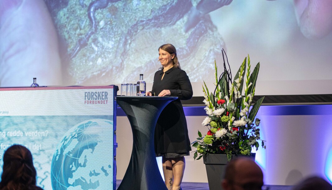 Forskerforbundets leder, Guro E. Lind, maner forsknings-Norge til å samle seg og jobbe målrettet for et løft i Norges forskningsbevilgninger, og bedre rammebetingelser for norsk forskning. Forskerforbundets leder, Guro E. Lind, maner forsknings-Norge til å samle seg og jobbe målrettet for et løft i Norges forskningsbevilgninger, og bedre rammebetingelser for norsk forskning.
