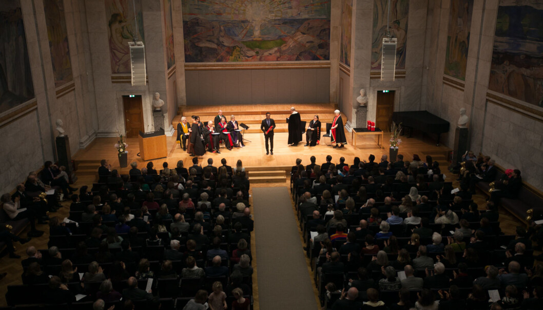 Blant de 150 stipendiatene og 80 postdoktorene ved instituttene for geovitenskap ved universitetene i Oslo, Trondheim, Bergen og Tromsø jobber ingen med istiden i fastlands-Norge, skriver Jan Mangerud, Blant de 150 stipendiatene og 80 postdoktorene ved instituttene for geovitenskap ved universitetene i Oslo, Trondheim, Bergen og Tromsø jobber ingen med istiden i fastlands-Norge, skriver Jan Mangerud,