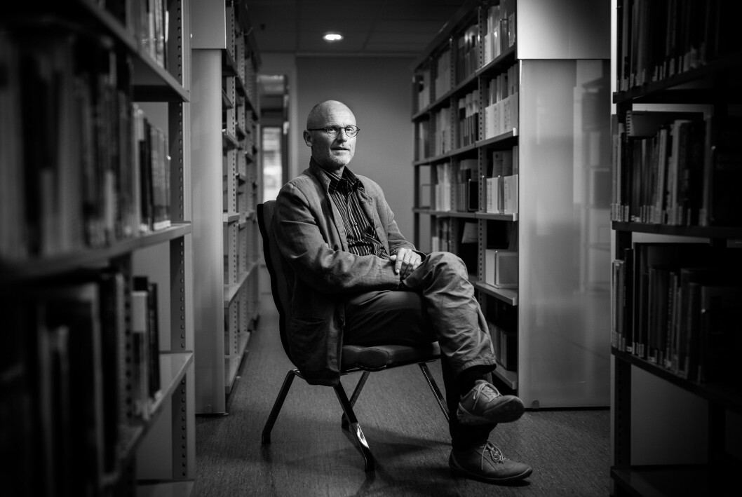 Direktør for Universitetsbiblioteket ved OsloMet Lars Egeland sier opp i protest. Direktør for Universitetsbiblioteket ved OsloMet Lars Egeland sier opp i protest.