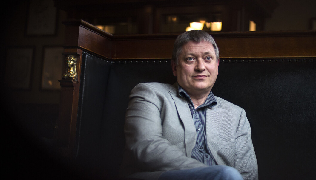 Den 1. september går nåværende generalsekretær i Universitets- og høgskolerådet (UHR), Alf Rasmussen, av med pensjon. 13 ønsker å bli hans etterfølger. Den 1. september går nåværende generalsekretær i Universitets- og høgskolerådet (UHR), Alf Rasmussen, av med pensjon. 13 ønsker å bli hans etterfølger.