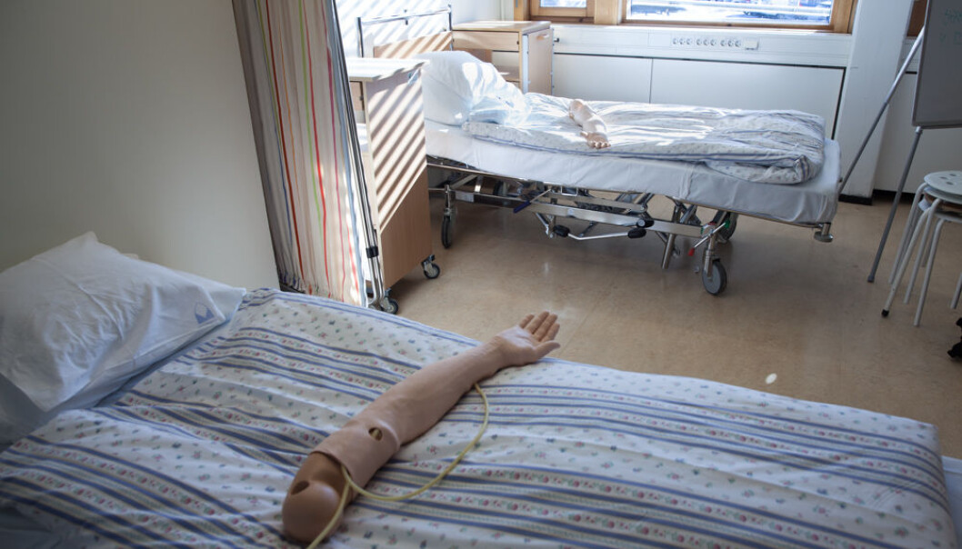 12 av landets 36 ulike utdanningstilbud på bachelornivå i sykepleie har per i dag ledige studieplasser, viser ny oversikt. 12 av landets 36 ulike utdanningstilbud på bachelornivå i sykepleie har per i dag ledige studieplasser, viser ny oversikt.