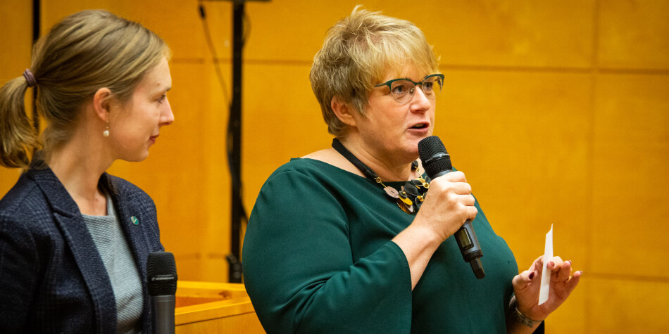 Kunnskaps- og integreringsminister Trine Skei Grande (V) har satt Utdanningsdirektoratet i gang med å utrede en ny undersøkelse som skal kartlegge hvordan de yngste barna har det på skolen. Foto: Runhild Heggem Kunnskaps- og integreringsminister Trine Skei Grande (V) har satt Utdanningsdirektoratet i gang med å utrede en ny undersøkelse som skal kartlegge hvordan de yngste barna har det på skolen. Foto: Runhild Heggem