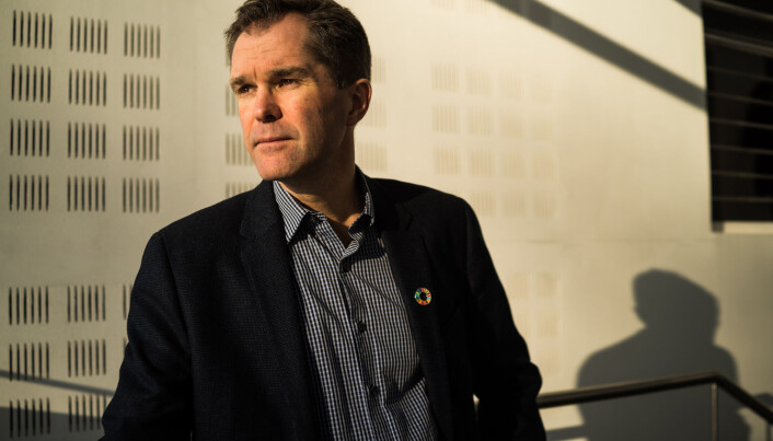 John-Arne Røttingen leiar Forskingsrådet. Men han leier òg ein internasjonal studie som skal sjå på kva medisin som kan ha effekt mot covid-19. John-Arne Røttingen leiar Forskingsrådet. Men han leier òg ein internasjonal studie som skal sjå på kva medisin som kan ha effekt mot covid-19.