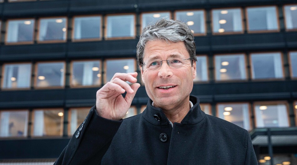 Dekan Frode Helland ved Det humanistiske fakultet ved UiO får sterk kritikk for mangel på forståelse, innsikt og perspektiv i den økonomiske situasjonen på et av instituttetene han styrer over. Foto: Siri Øverland Eriksen Dekan Frode Helland ved Det humanistiske fakultet ved UiO får sterk kritikk for mangel på forståelse, innsikt og perspektiv i den økonomiske situasjonen på et av instituttetene han styrer over. Foto: Siri Øverland Eriksen