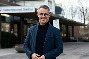 Rektor ved VID vitenskaplige høgskole, Bård Mæland ser fram til mer øyekontakt. Rektor ved VID vitenskaplige høgskole, Bård Mæland ser fram til mer øyekontakt.