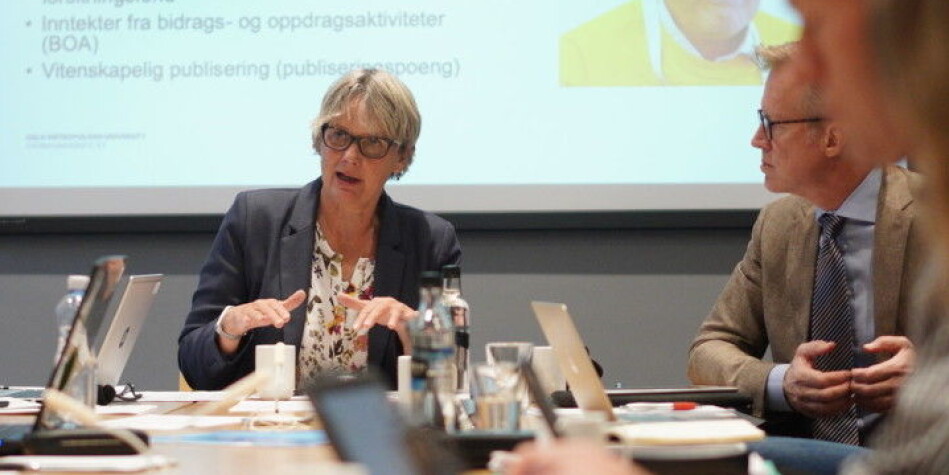 Styreleder Trine Syvertsen ved OsloMet stusser over påstander om at lik stemmevekt mellom ansatte vil svekke fagfellesskapet, og synes argumentasjonen minner om en gammel debatt fra tidlig 1900-tall om kvinner skulle få alminnelig stemmerett eller ikke. Foto: Ketil Blom Haugstulen Styreleder Trine Syvertsen ved OsloMet stusser over påstander om at lik stemmevekt mellom ansatte vil svekke fagfellesskapet, og synes argumentasjonen minner om en gammel debatt fra tidlig 1900-tall om kvinner skulle få alminnelig stemmerett eller ikke. Foto: Ketil Blom Haugstulen