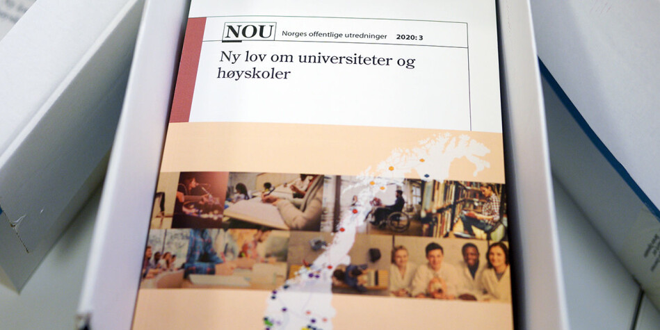 For å sikre en høyere utdanningssektor som er mer robust mot politiske endringer og som kan oppfylle sine samfunnsoppdrag bør institusjonenes fristilles fra staten. Foto: Ketil Blom Haugstulen. For å sikre en høyere utdanningssektor som er mer robust mot politiske endringer og som kan oppfylle sine samfunnsoppdrag bør institusjonenes fristilles fra staten. Foto: Ketil Blom Haugstulen.