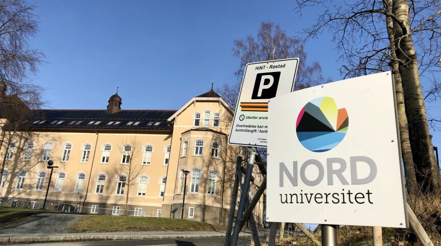 Doktorgradsstudentane på Nord universitet gjer seg raskare ferdig enn andre, viser tal som er innrapportert til NSD. Bildet er frå Nords campus i Levanger. Foto: Njord V. Svendsen