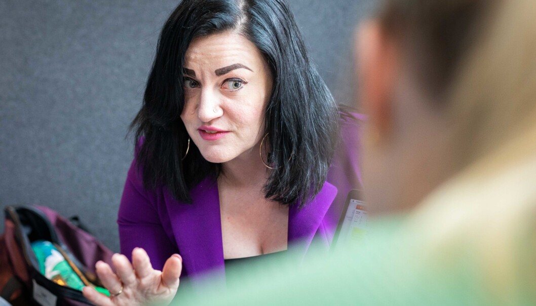 —Man blir stemplet som naiv dersom man ikke er pragmatisk og følger spillereglene. Det er veldig destruktivt, både for den akademiske friheten og for vitenskapen, sier Tereza Østbø Kuldova. —Man blir stemplet som naiv dersom man ikke er pragmatisk og følger spillereglene. Det er veldig destruktivt, både for den akademiske friheten og for vitenskapen, sier Tereza Østbø Kuldova.